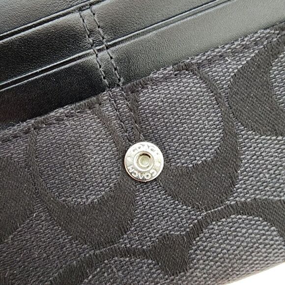 Coach Clutch Wallet - Picture 6 of 6